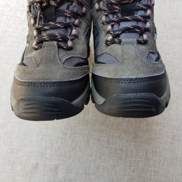 Hi-Tec Outdoor Hiking Kids Boots Size 2 - Picture 5 of 15